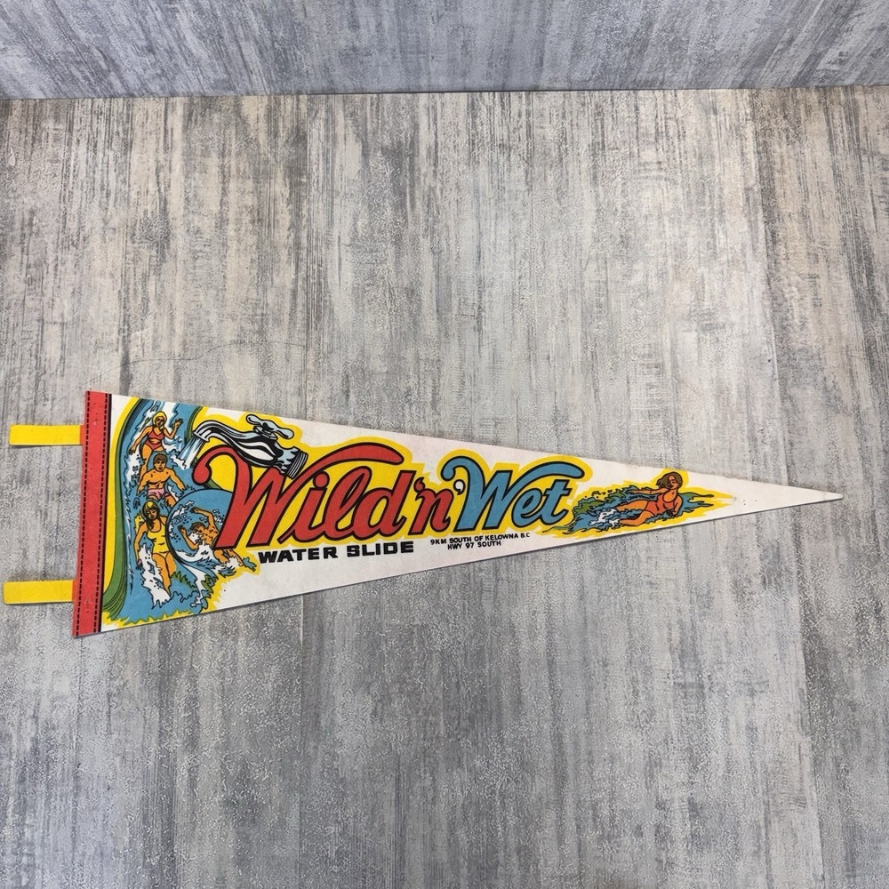 Vintage Wild N Wet Pennant Kelowna Water Park  Wild'n'wet Waterslides Slide 25"